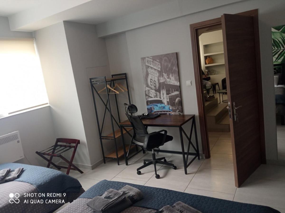 Patras' Hitech Apartment Ngoại thất bức ảnh
