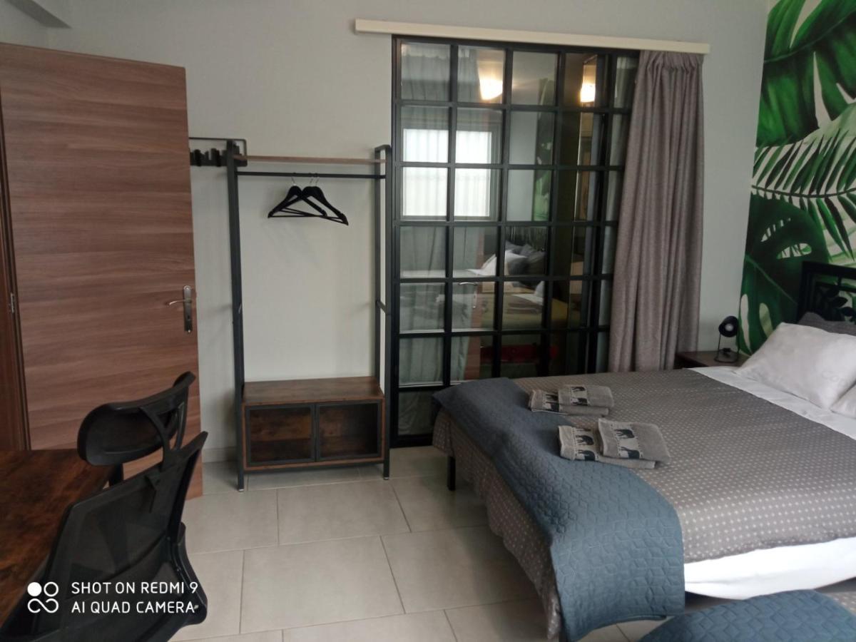 Patras' Hitech Apartment Ngoại thất bức ảnh